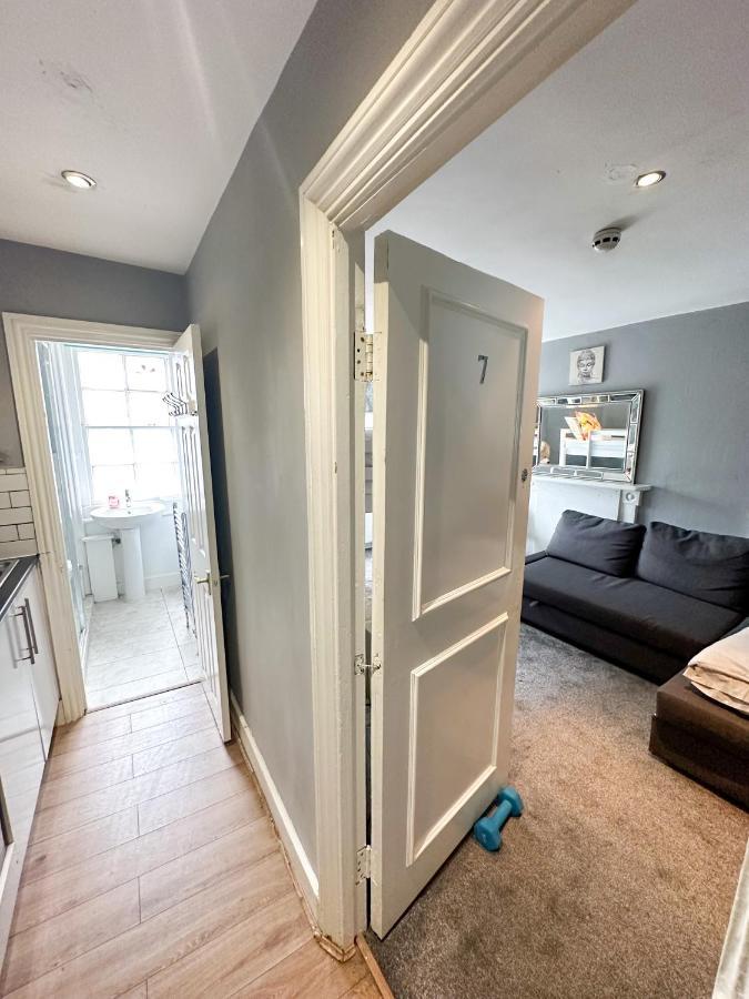 Number 27 Guesthouse London Bagian luar foto