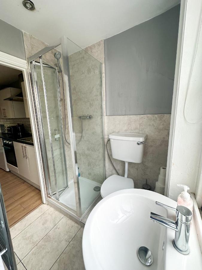 Number 27 Guesthouse London Bagian luar foto